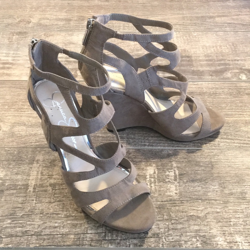 Jessica Simpson size 5-1/2 taupe wedge sandals